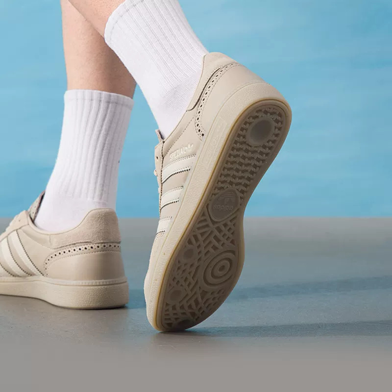 アディダス SAMBA OG W JQ8295 レトロ スエ - Adidas Shoes Samba のレビューと価格